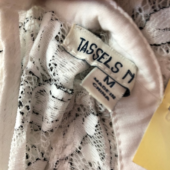 ✨✨Tassels N Lace Floral Lace Cutout Tunic Dress ✨ - Picture 8 of 8